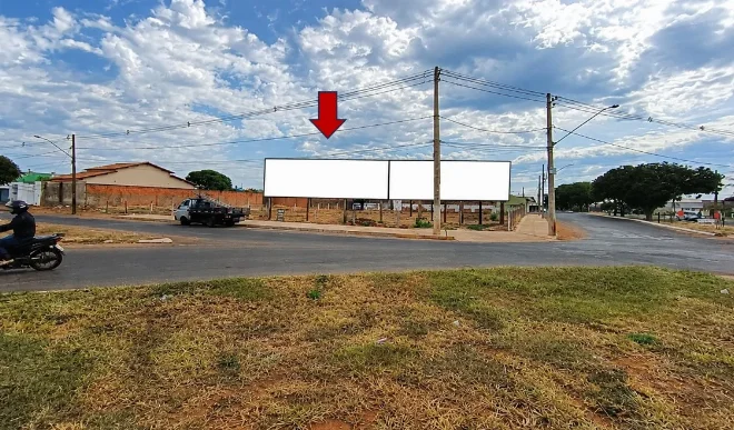 araguari-cidade-outdoor-placa-painel-comunicacao-visual-midia-ooh-interlagos-proximo-forum-frente-ao-tejeoto-157gr