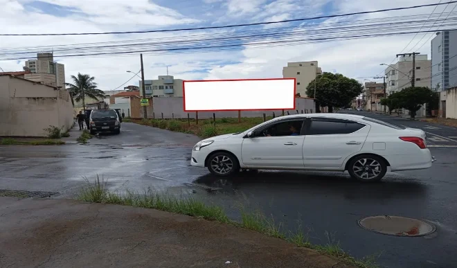 uberlandia-cidade-outdoor-placa-painel-comunicacao-visual-publicidade-impulso-house-044sn