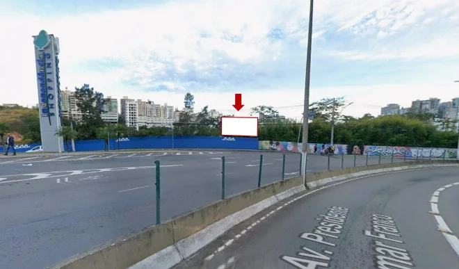 juiz-de-fora-front-light-outdoor-campanha-placa-painel-comunicacao-visual-publicidade-avenida-itamar-franco-independencia-shopping-supermercado-bretas-011ee