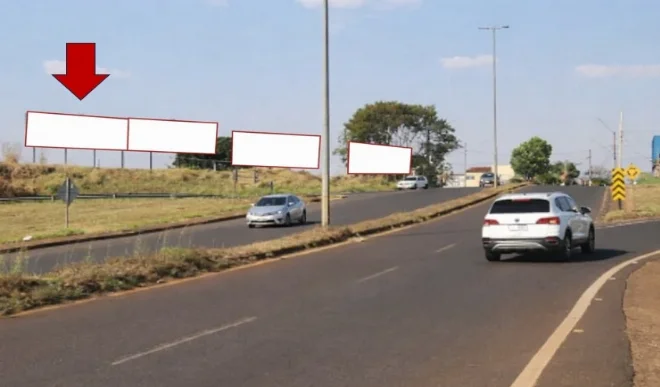 uberaba-cidade-outdoor-placa-painel-comunicacao-visual-publicidade-impulso-house-trevo-br-262-com-050-entrada-uberaba-0147op