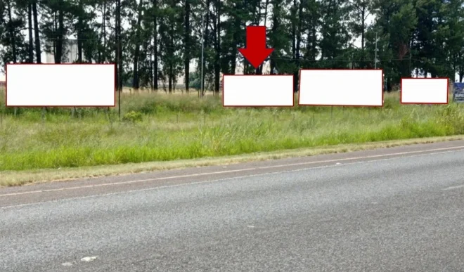 uberaba-cidade-outdoor-placa-painel-comunicacao-visual-midia-ooh-entrada-principal-de-uberaba-trevo-black-e-decker-1le