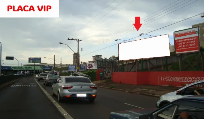 uberaba-cidade-outdoor-placa-painel-comunicacao-visual-publicidade-impulso-house-81op