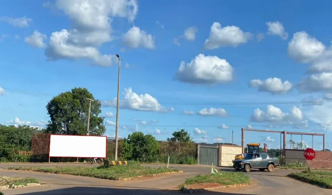 paracatu-cidade-outdoor-placa-painel-comunicacao-visual-midia-ooh-445am