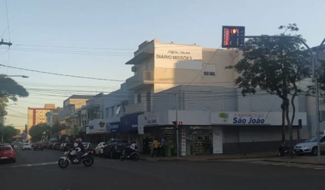08-in